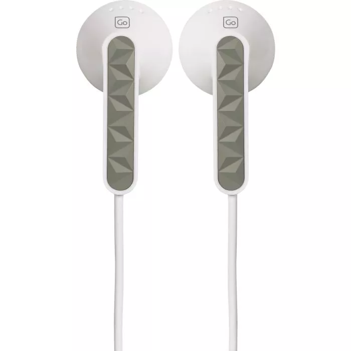 Earbuds with volume control clearance